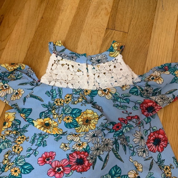 Girls off the shoulder floral top - Picture 5 of 5